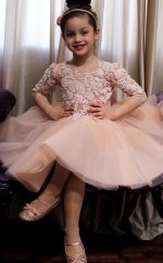 süße nackte Hi-Lo-Mädchen Festzug Kleid Spitze 3/4 Ärmel Bogen zurück WeihnGACHten Partykleider Blumenmädchen Kleid hoch niedrig GACH071