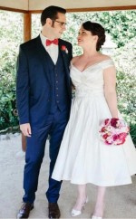 Einfache Vintage Gerafft Von Der Schulter 50er Jahre Land Kurze Hochzeitskleid GBWD181