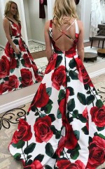 Promi-kleid Aus Satin Mit V-ausschnitt Und V-ausschnitt (GJT3712)