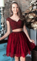 Burgunder Spitze A-linie V-ausschnitt Kurzarm Mini Zweiteilig Cocktailkleid (GJT3851)