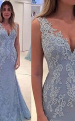 Meerjungfrau V-ausschnitt Mit Applikation Zug Spitze Kleid JTC11463