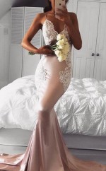 Meerjungfrau Träger V-ausschnitt Mit Applique Zug Satin Kleid JTC11823