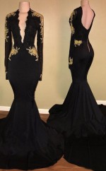 Meerjungfrau Langarm V-ausschnitt Zug Mit Applikation Kleid JTC17183