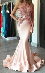 Meerjungfrau Satin Halfter Zug Mit Applikation Kleid JTCv5883