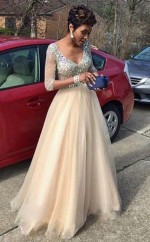 A-linie Tüll V-ausschnitt Lange Ärmel Bodenlang Mit Perlen Kleid JTCv6173