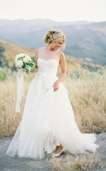 A-linie Illusion Tüll Vintage Outdoor Elfenbein Brautkleid Twa1182