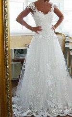 Brautkleid In A-linie Mit U-ausschnitt Aus Tüll Und Spitzenapplikationen Twa2542