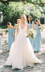 Charming A Line V-ausschnitt Rückenfreies Elfenbein Chiffon Brautkleid Twa3292