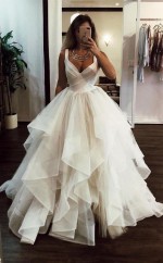 Ballkleid Elegante Bodenlange Kaskadierende Rüschen Tüll Brautkleid Twa3462