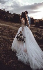 Elegantes Langärmliges Brautkleid Aus Tüll Brautkleider Mit Spitzenapplikationen Twa3852