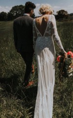 Spitze Langarm Rückenfreie Boho Brautkleider Rustikales Hochzeitskleid Twa5152