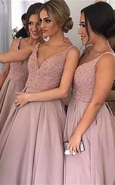 Elegantes ärmelloses Bodenlanges Brautjungfernkleid Mit V-ausschnitt Und Perlenstickerei BEQ40102