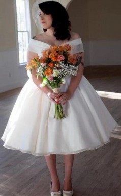 Vintage Atemberaubende 1950er Jahre Vintage Tee Länge Kurzes Hochzeitskleid GBWD099